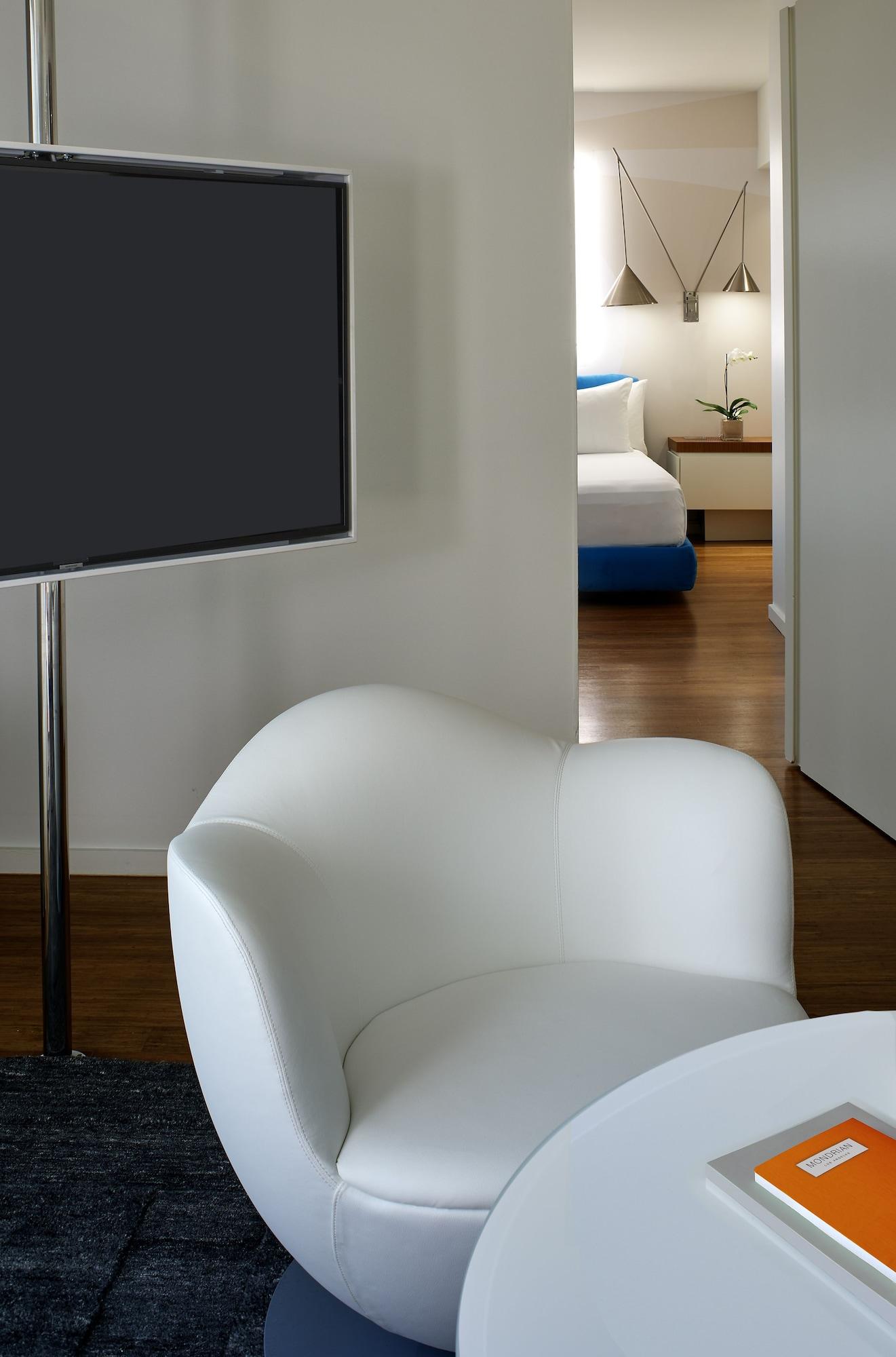 Hotel Mondrian Angeles 4*