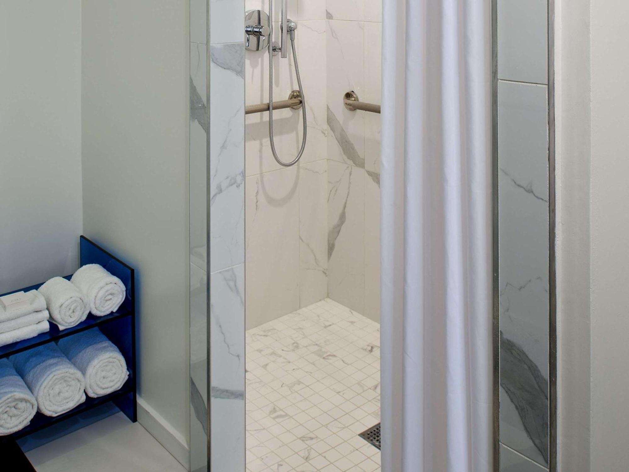 Hotel Mondrian Angeles